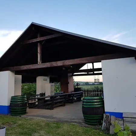 Vinny Sklipek S Ubytovanim